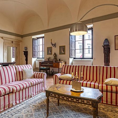 Palazzo Costanti - A 8 Minuti Dalle Terme Apartment San Quirico dʼOrcia Екстериор снимка
