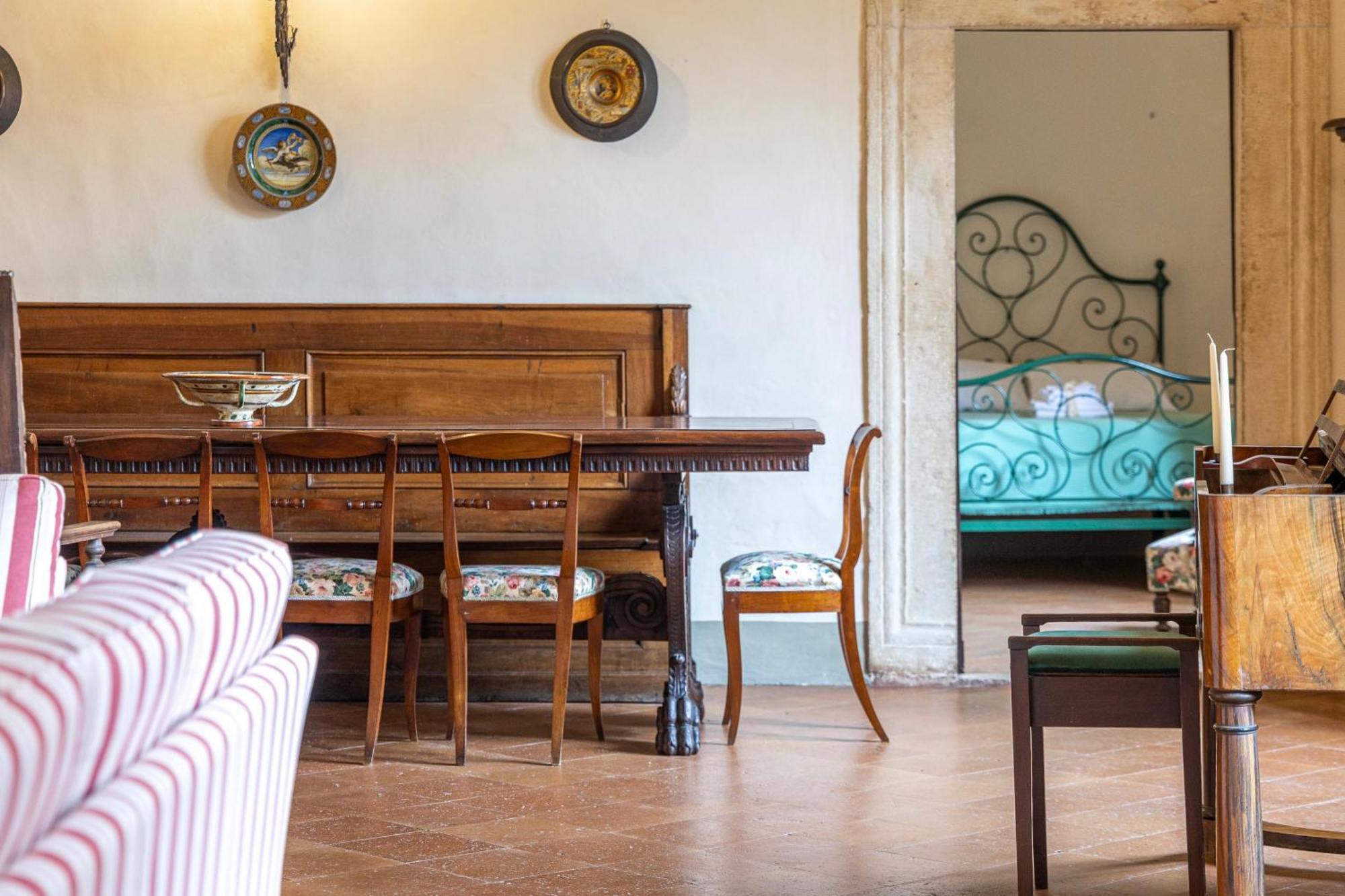 Palazzo Costanti - A 8 Minuti Dalle Terme Apartment San Quirico dʼOrcia Екстериор снимка