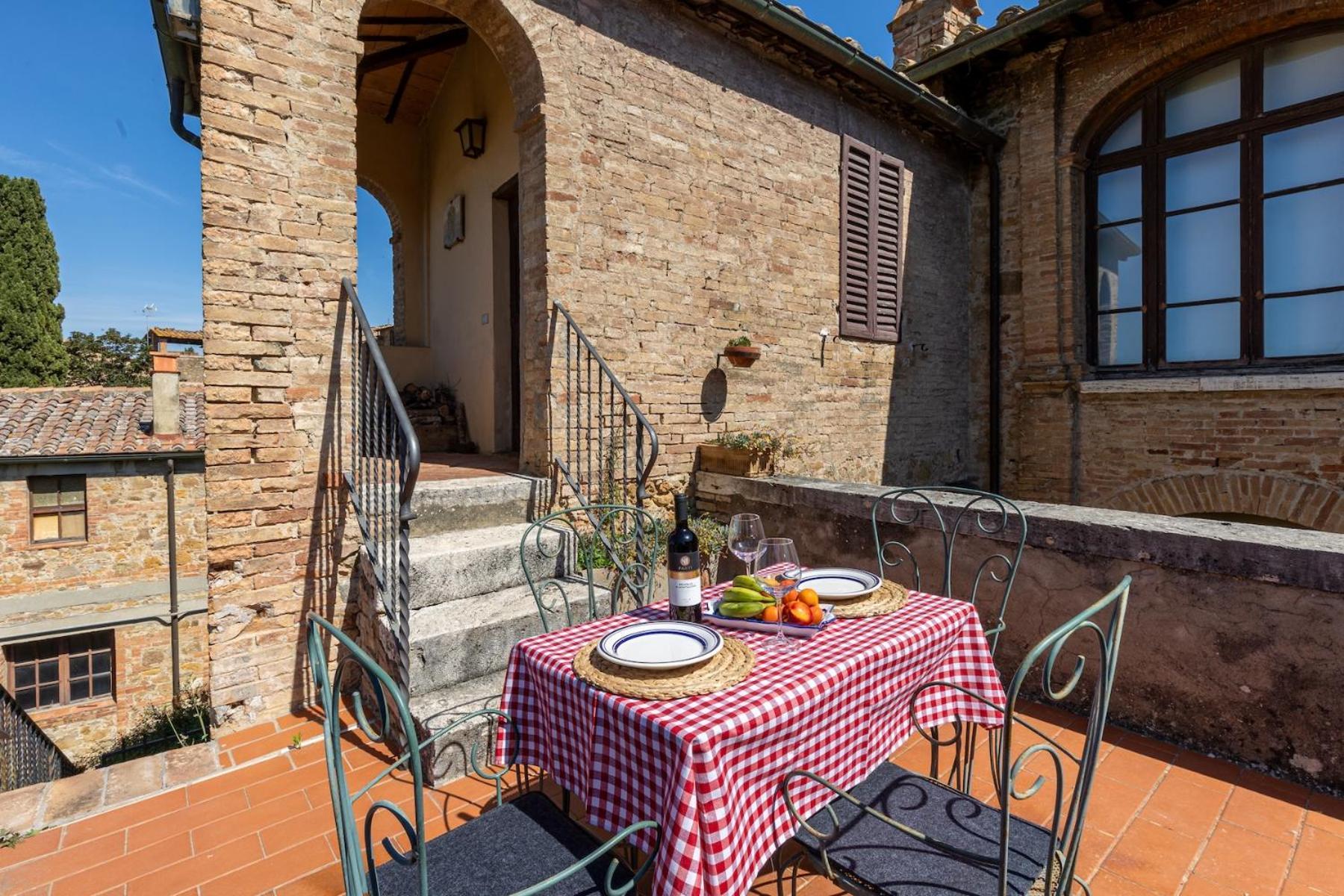 Palazzo Costanti - A 8 Minuti Dalle Terme Apartment San Quirico dʼOrcia Екстериор снимка