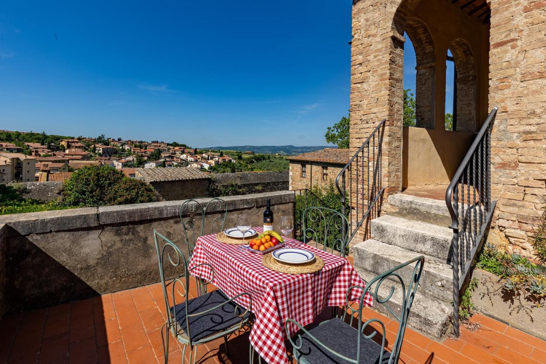 Palazzo Costanti - A 8 Minuti Dalle Terme Apartment San Quirico dʼOrcia Екстериор снимка